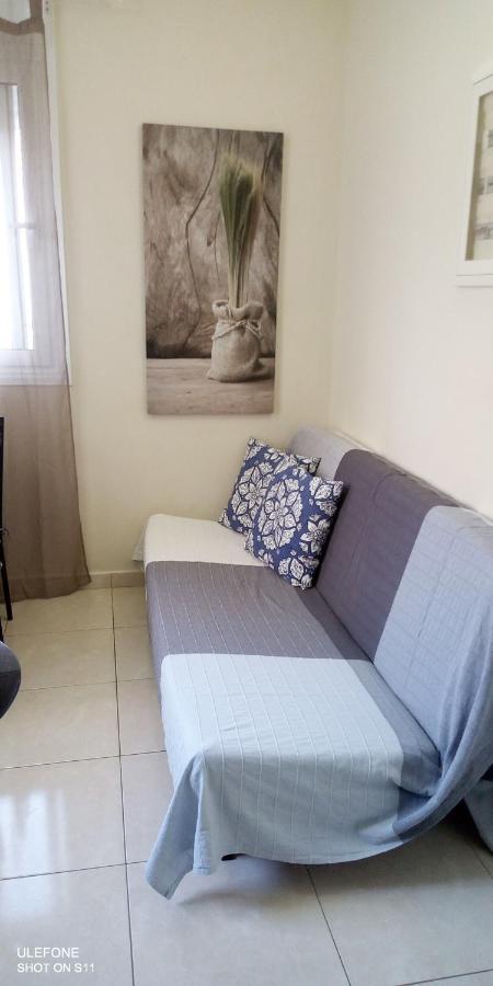 Iris'S Apartment Central With Parking 아르고스톨리온 외부 사진