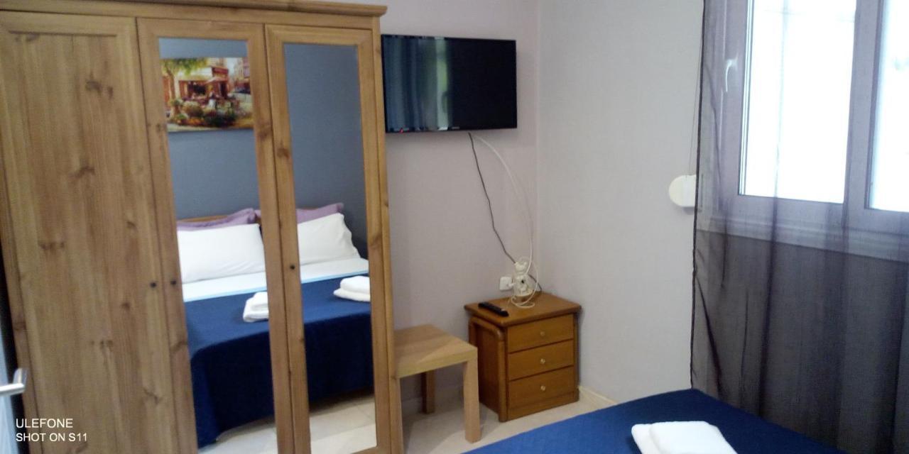 Iris'S Apartment Central With Parking 아르고스톨리온 외부 사진